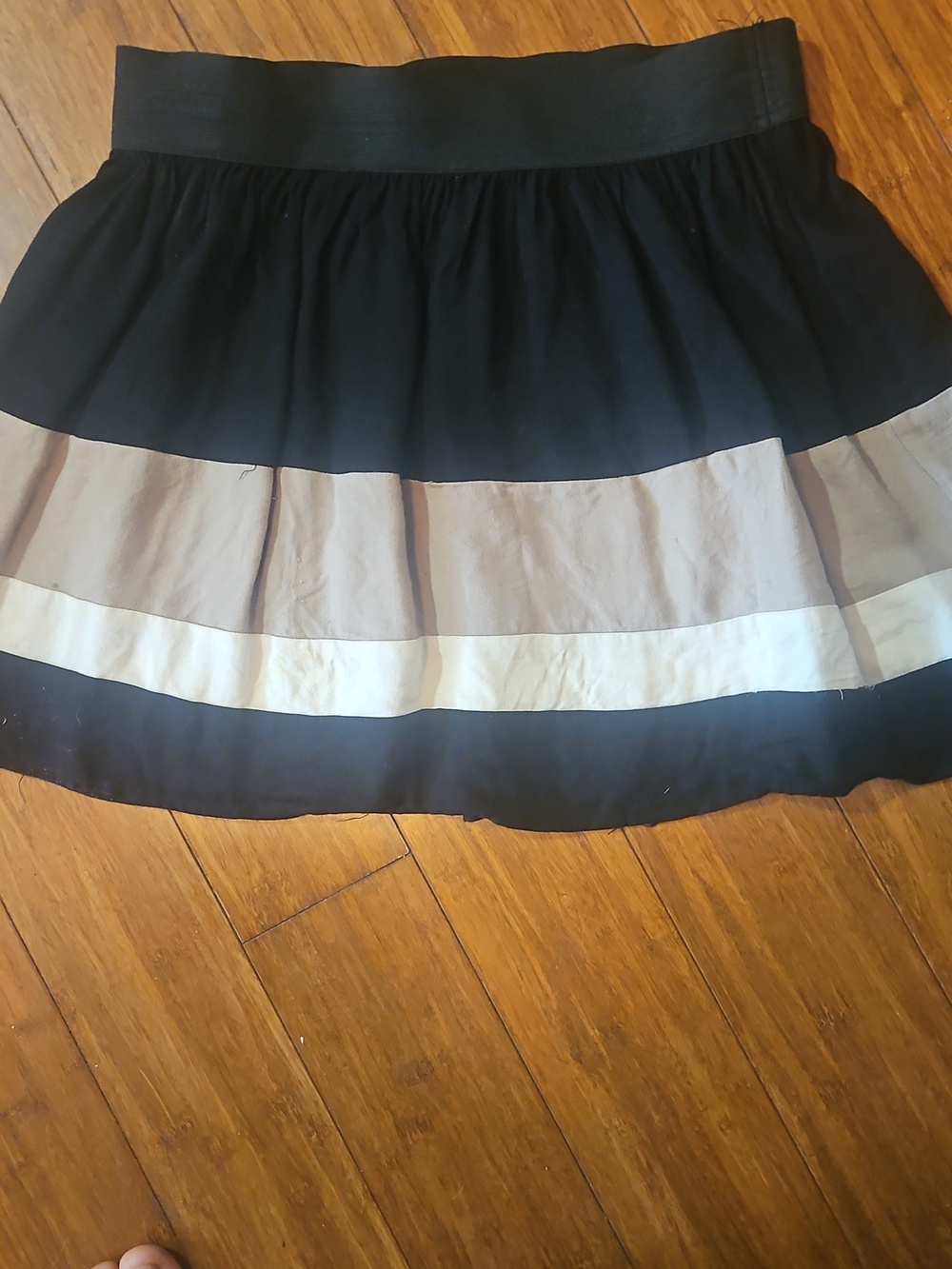 Women's Black and Cream Striped Pleated Skirt